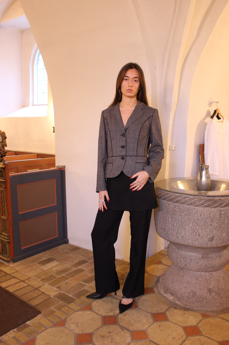 Figursyet blazer m. kontrastsyning