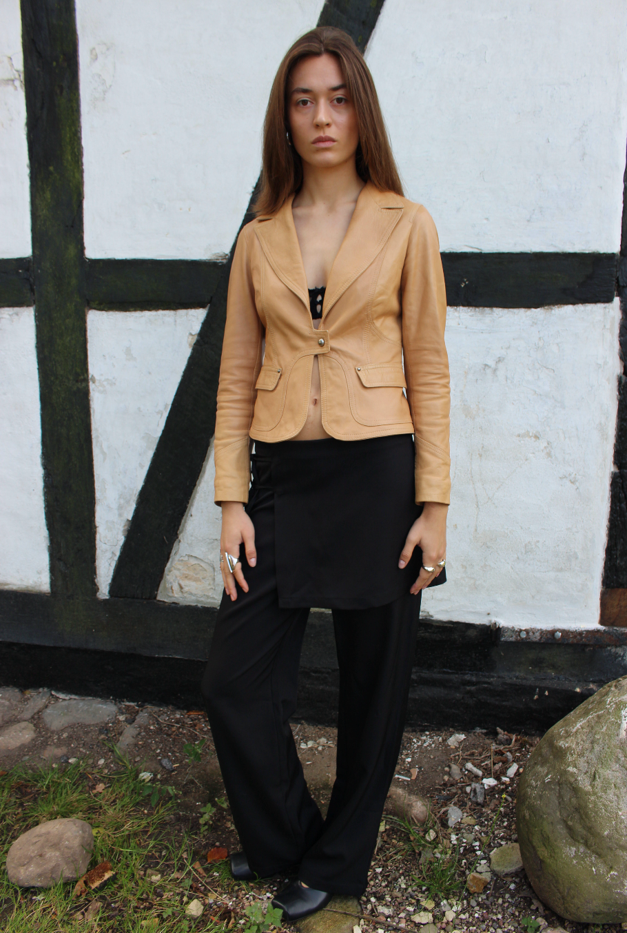 Figursyet blazer i læder