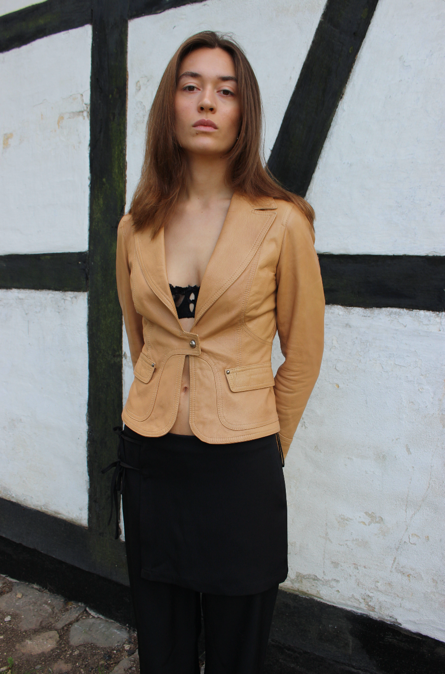 Figursyet blazer i læder