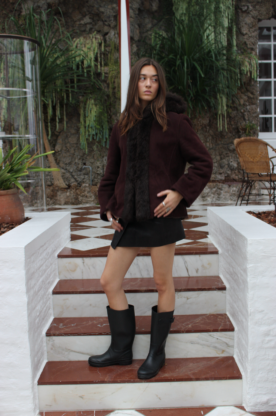 Kort sherlingjakke m. hætte