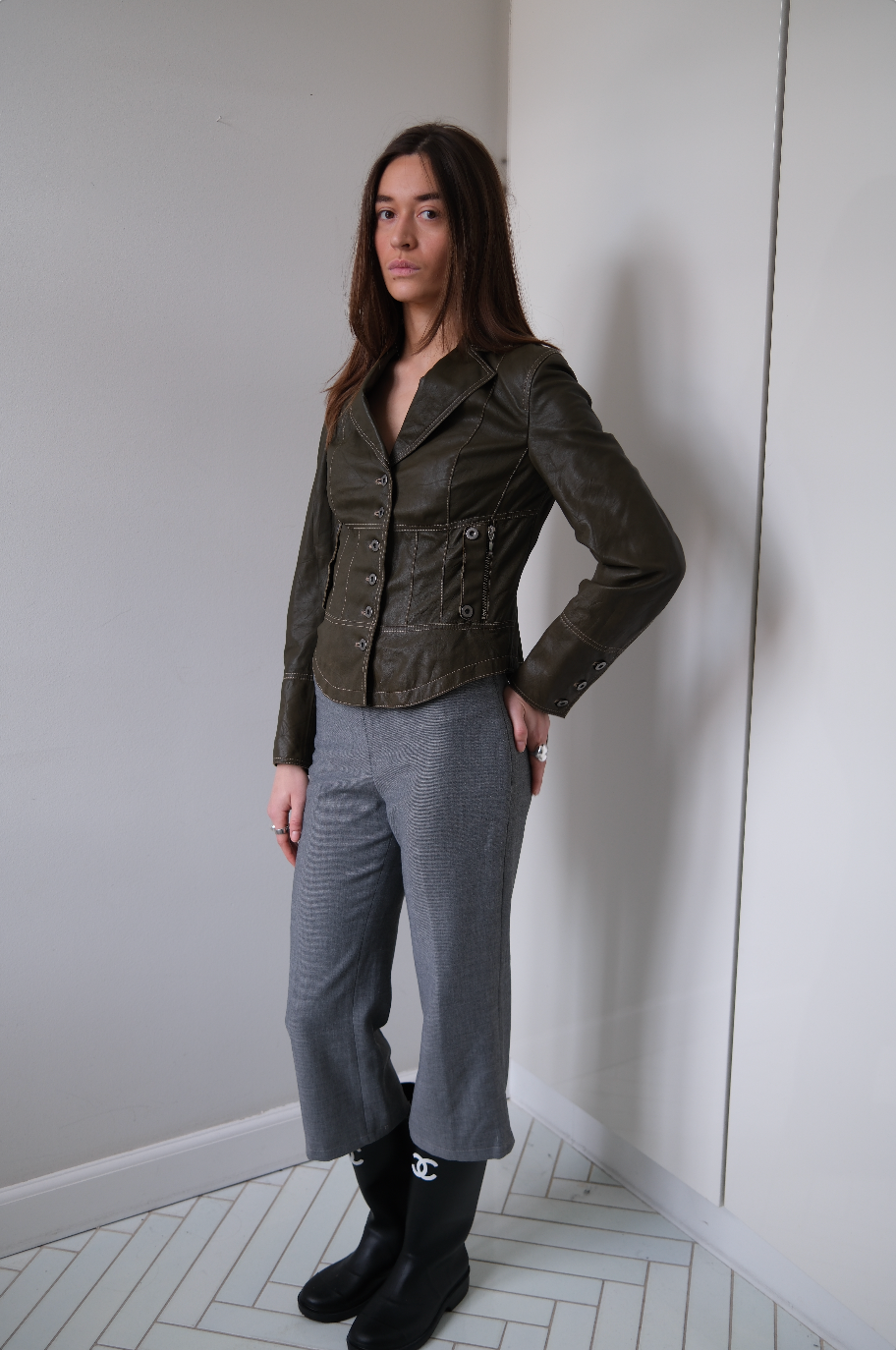Læderjakke i grå