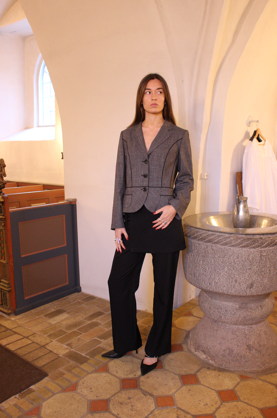 Figursyet blazer m. kontrastsyning