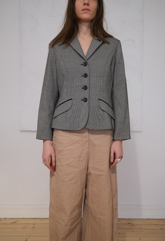 Figursyet blazer i uld